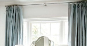 Girl’s Corner: Makeup & Fashion Vanities That Truly WOW