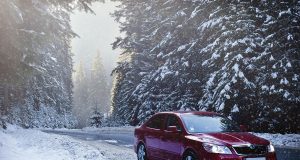 Tips to handle winter roadside emergencies winter-driving-tips